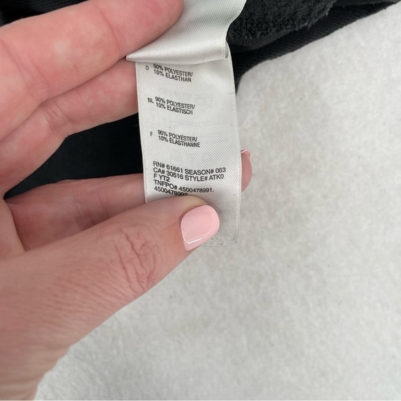 The North Face Women’s Black Long Sleeve Flight Series Vapor Wick Shirt Small - Picture 11 of 13